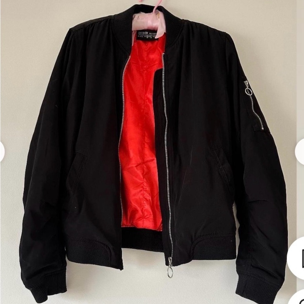 Cotton On Women's bomber Jacket size 6 Black red lining spring  layering